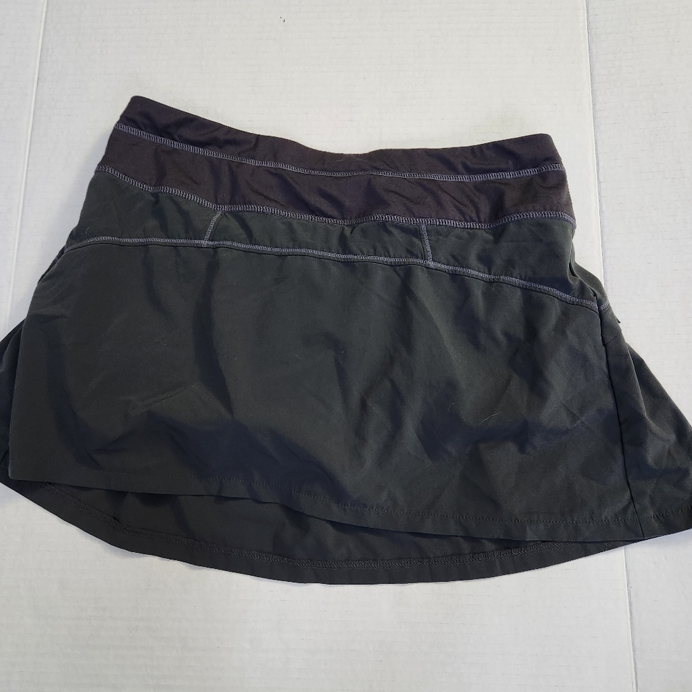 Athleta Ruffle Back Tennis Skirt Gray Size S Skort Pockets